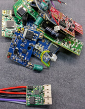 Load image into Gallery viewer, FT Slottechnik SCD2022 1/32 digital chip Carrera(R) 1/32 compatible