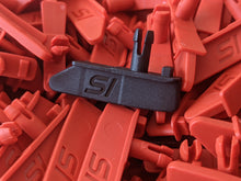 Load image into Gallery viewer, SIotInvasion Carrera(R) Performance guide for 1/32 & 1/24 slot cars- Pack of 5